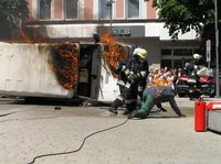 Dateiname=Feuerwehr-Kempten-150-Jahre-Jubilaeum-P7220120.jpg
Dateigröße=58KB
Abmessungen: 549x410
hinzugefügt am: 09. Januar 2009 Feuerwehr-Kempten-150-Jahre-Jubilaeum-P7220120.jpg