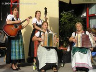 Dateiname=feuerwehr-sonthofen-aktionstag-030.jpg
Dateigröße=63KB
Abmessungen: 549x410
hinzugefügt am: 27. Oktober 2009 feuerwehr-sonthofen-aktionstag-030.jpg