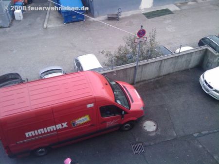 minimax_in_feuerwehrzufahrt_001 minimax_in_feuerwehrzufahrt_001