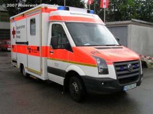 einsatzhorn-sondersignal-001 Alter Bayern-RTW mit Einsatzhorn im Dachbalken
