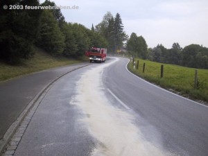 feuerwehr-zukunft-004 Ölspur - Aufgabe der Feuerwehr?