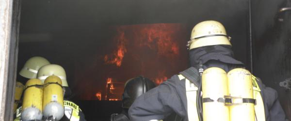 Feuerwehr Flammschutzkleidung Brandschutzkleidung bei der Feuerwehr