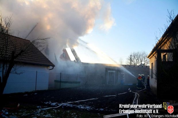 Scheunenbrand Übergriff Wohnhaus