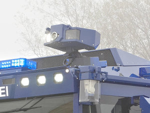 Wasserwerfer und Kamera mit Joystick Bedinung (Foto: Rosenbauer)