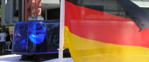 Deutschland Flagge Fahne fürs Autofenster in Bayern - Feucht