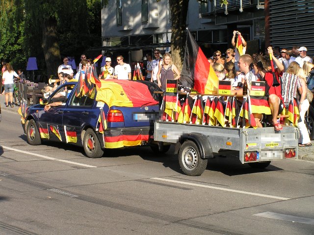 Deutschlandfahne auf Feuerwehrautos, verboten oder erlaubt?