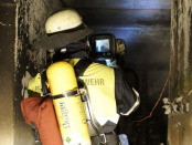 Blick durch die Wärmebildkamera, nicht nur im Kellerraum sondern auch darüber (Foto: Feuerwehr München)
