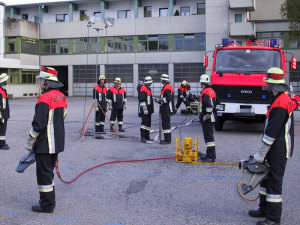 Früher hatten die Leistungsabzeichen oftmals wenig mit den Abläufen im Einsatz zu tun. Hier eine Aufnahme aus 2003.