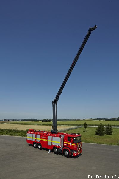 Schaumlöschfahrzeug Rosenbauer