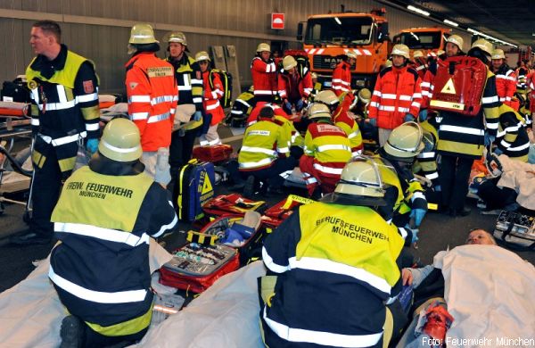 Feuerwehr Tunnelübung