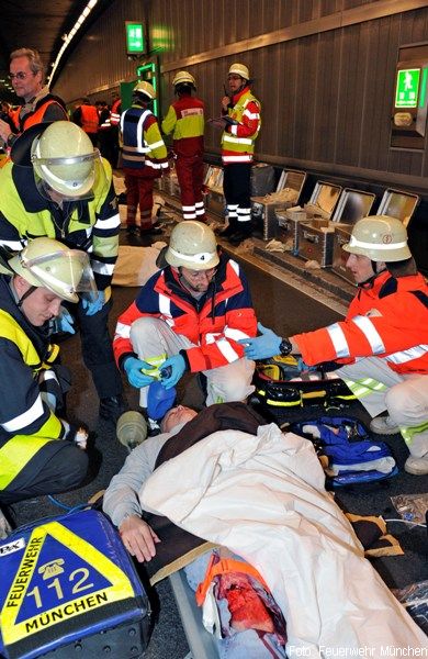 Feuerwehr Tunnelübung
