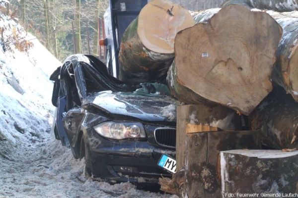 Auto verschüttet