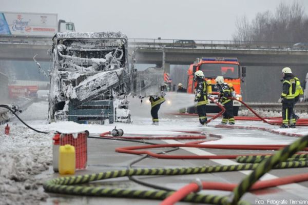 Gefahrguteinsatz Autobahn