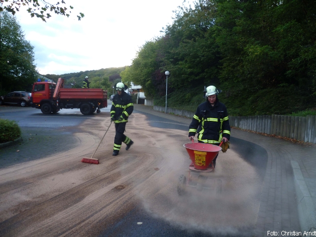 Feuerwehrmann Autofahrer angefahren