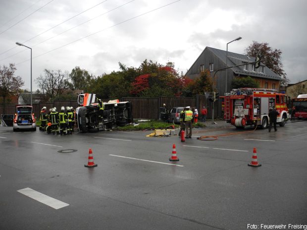 Unfall Rettungswagen Freising