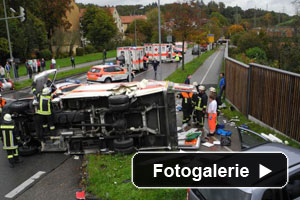 verkehrsunfall-rettungswagen-bus-teaser