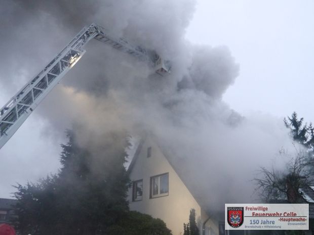 Dachstuhlbrand Drehleiter Celle