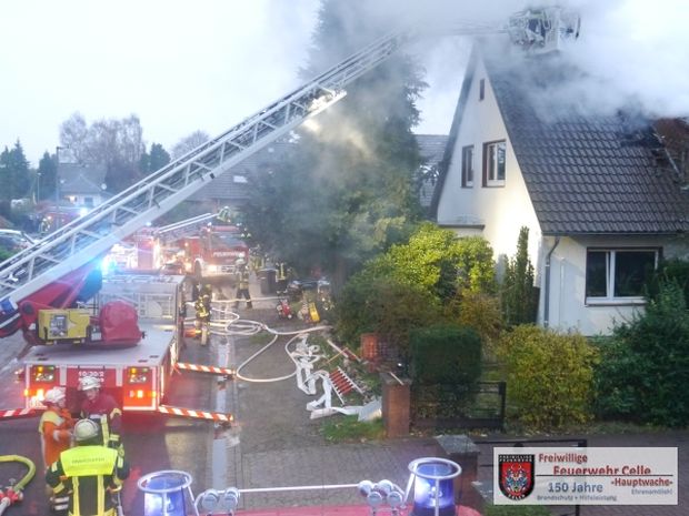 Dachstuhlbrand Drehleiter Celle