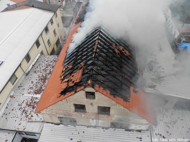 Großbrand Dachstuhl Kitzingen