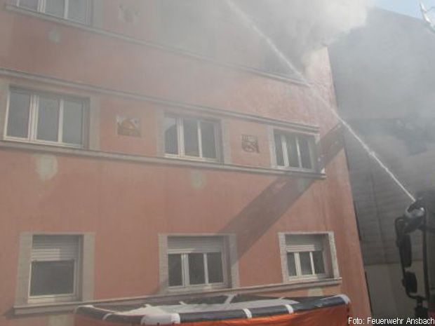 Sprungretter Wohnungsbrand Ansbach