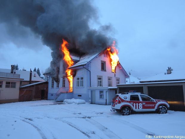 Gebäude Vollbrand Einfamilienhaus