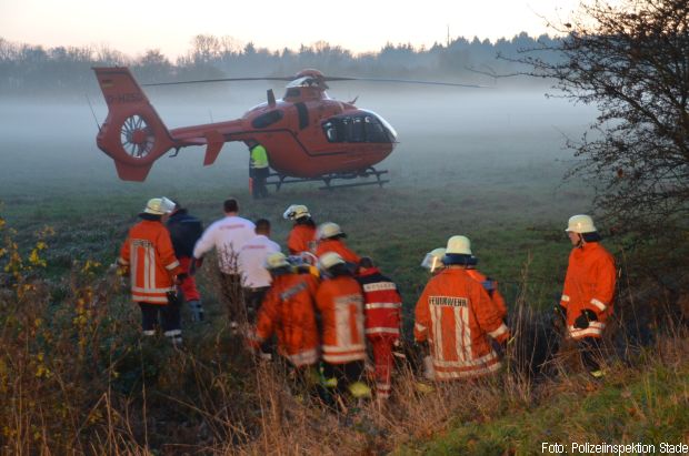 Platz Verkehrsunfall Rettungsdienst