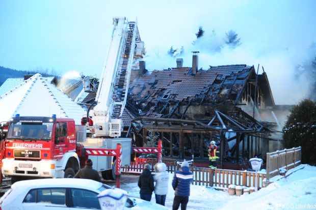 Rauchgasdurchzündung Innenangriff Feuerwehr