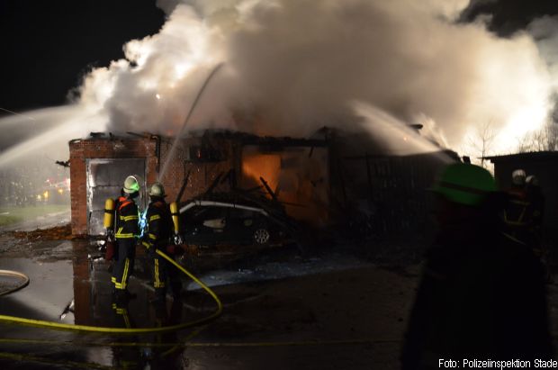 Funkenflug Reetdach Großbrand