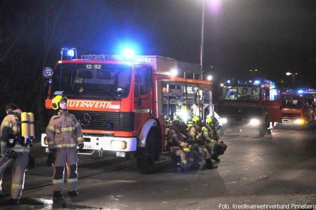 Wohnungsbrand Obergeschoss verletzt