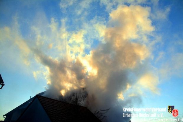 Scheunenbrand Übergriff Wohnhaus