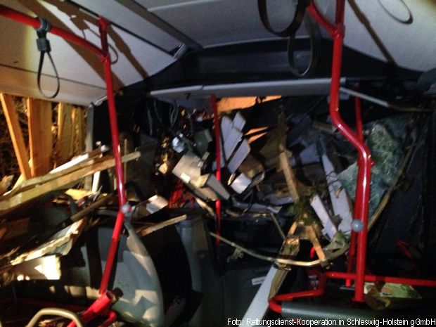 Bus Unfall Haus