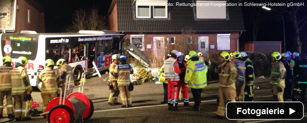 bus-unfall-halstenbeck-teaser