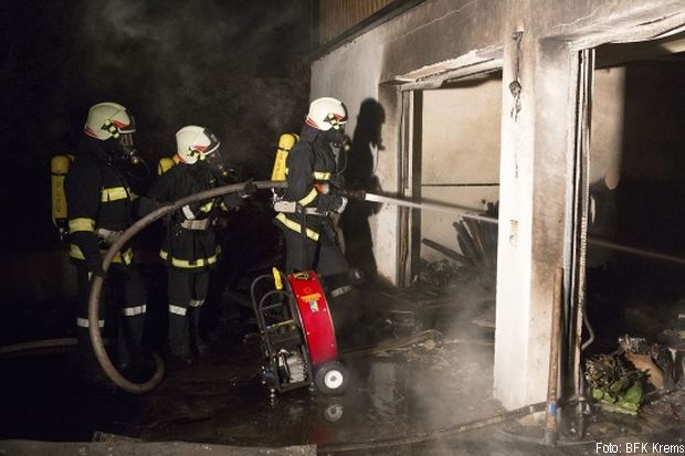 Garagenbrand Krems Feuer