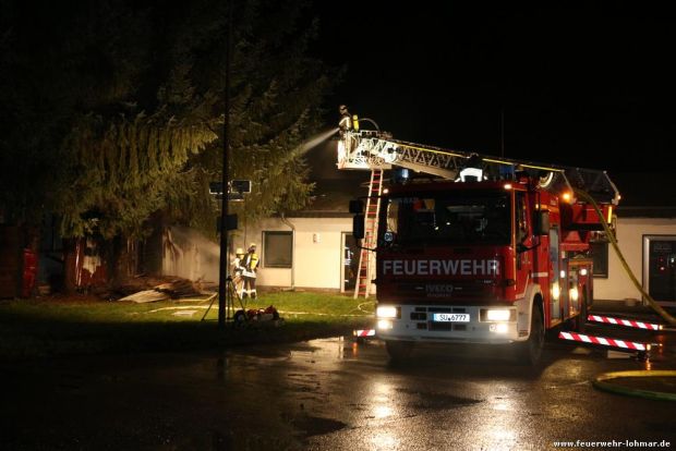 Explodierende Gasflaschen Feuerwehr