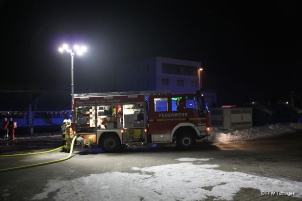 Maschinenbrand Halle Feuerwehr