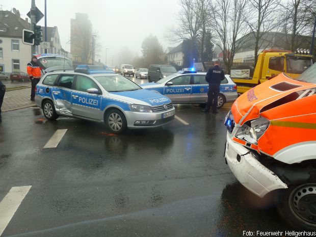 Eigenunfall Feuerwehr Polizei