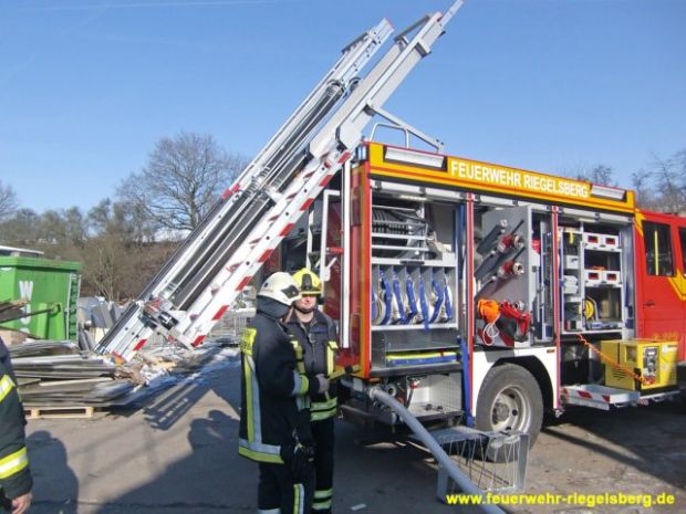 Feuer in Recyclingbetrieb