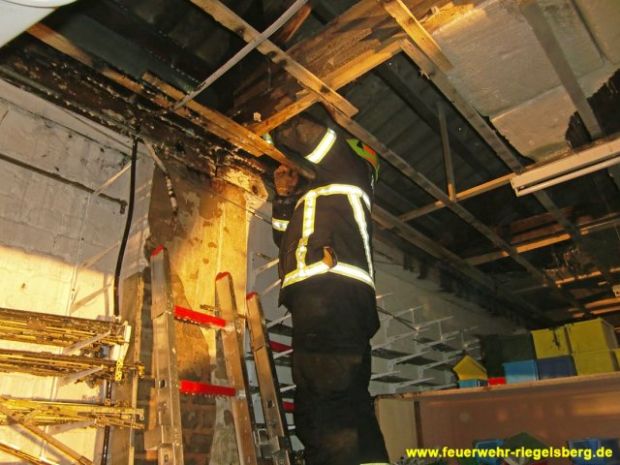 Feuer in Recyclingbetrieb
