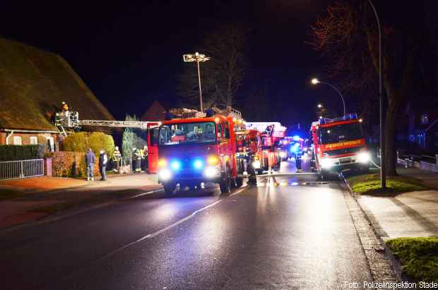 Reetdach Feuer Brand