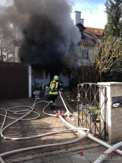 Rauchfarbe Innenangriff Brand