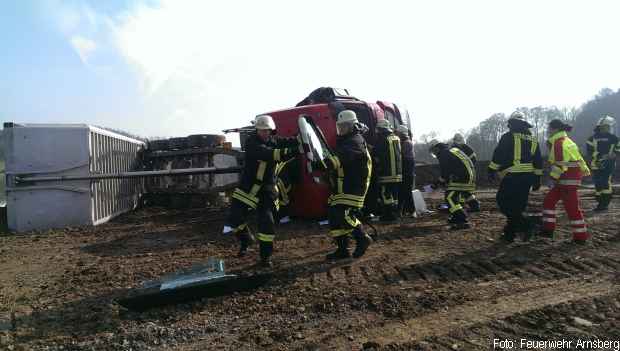 LKW Unfall Frontscheibe