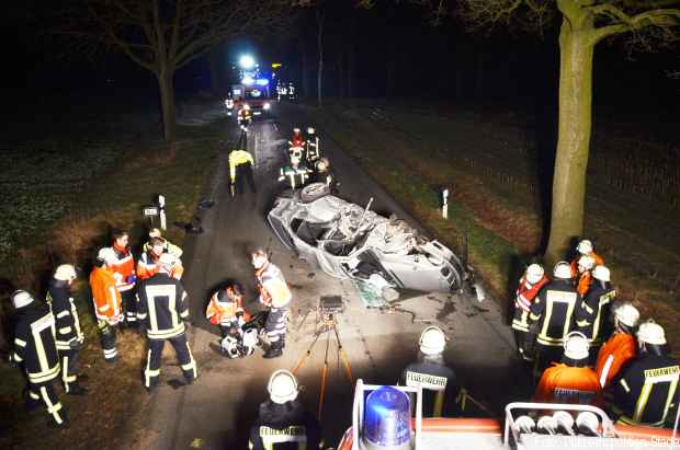 Verkehrsunfall Seitenlage eingeklemmt