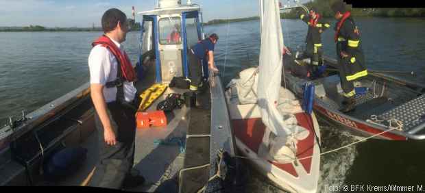 Segelboot untergegangen Feuerwehr