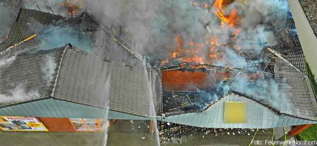 Feuer Discounter Einsturz