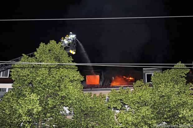 Brand Dachwohnung Feuerwehr