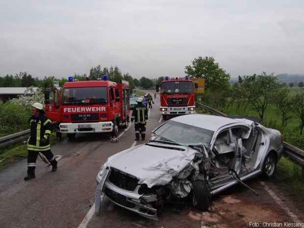Unfall Auto Feuerwehr