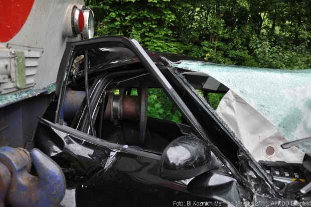 Zug Unfall Pkw
