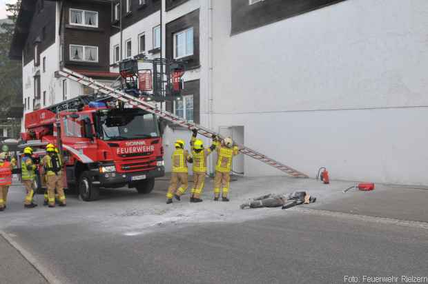 Training Feuerwehr Riezlern