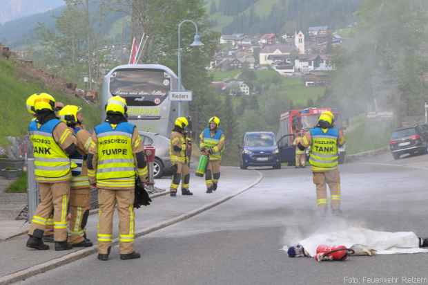 Training Feuerwehr Riezlern